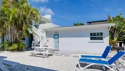 6610 MIDNIGHT PASS RD #11, Sarasota, FL 34242