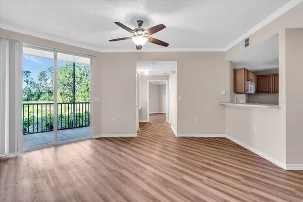 Sarasota, FL 34235,5500 BENTGRASS DR #6-106