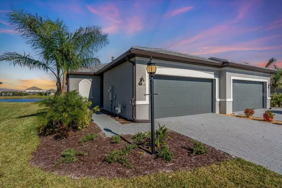 15713 SUNNY DAY DR, Bradenton, FL 34211