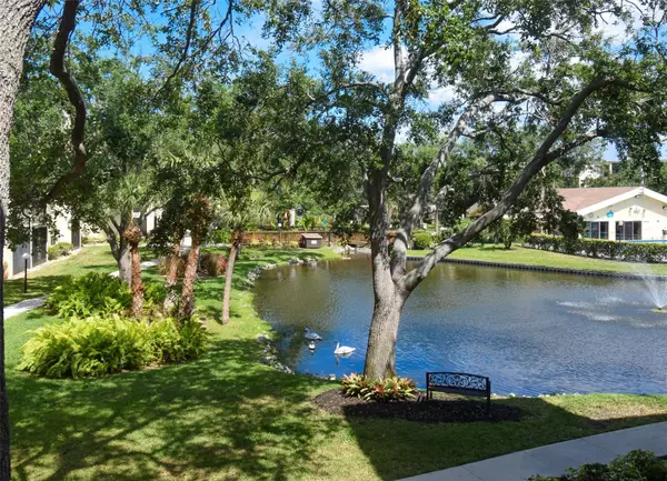 Bradenton, FL 34205,625 30TH AVE W #G210