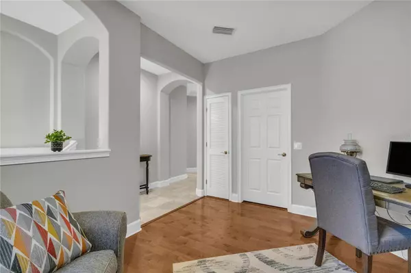 Bradenton, FL 34212,927 RIVER BASIN CT #201C