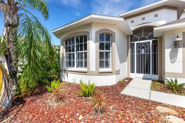 Ruskin, FL 33570,1657 BONITA BLUFF CT