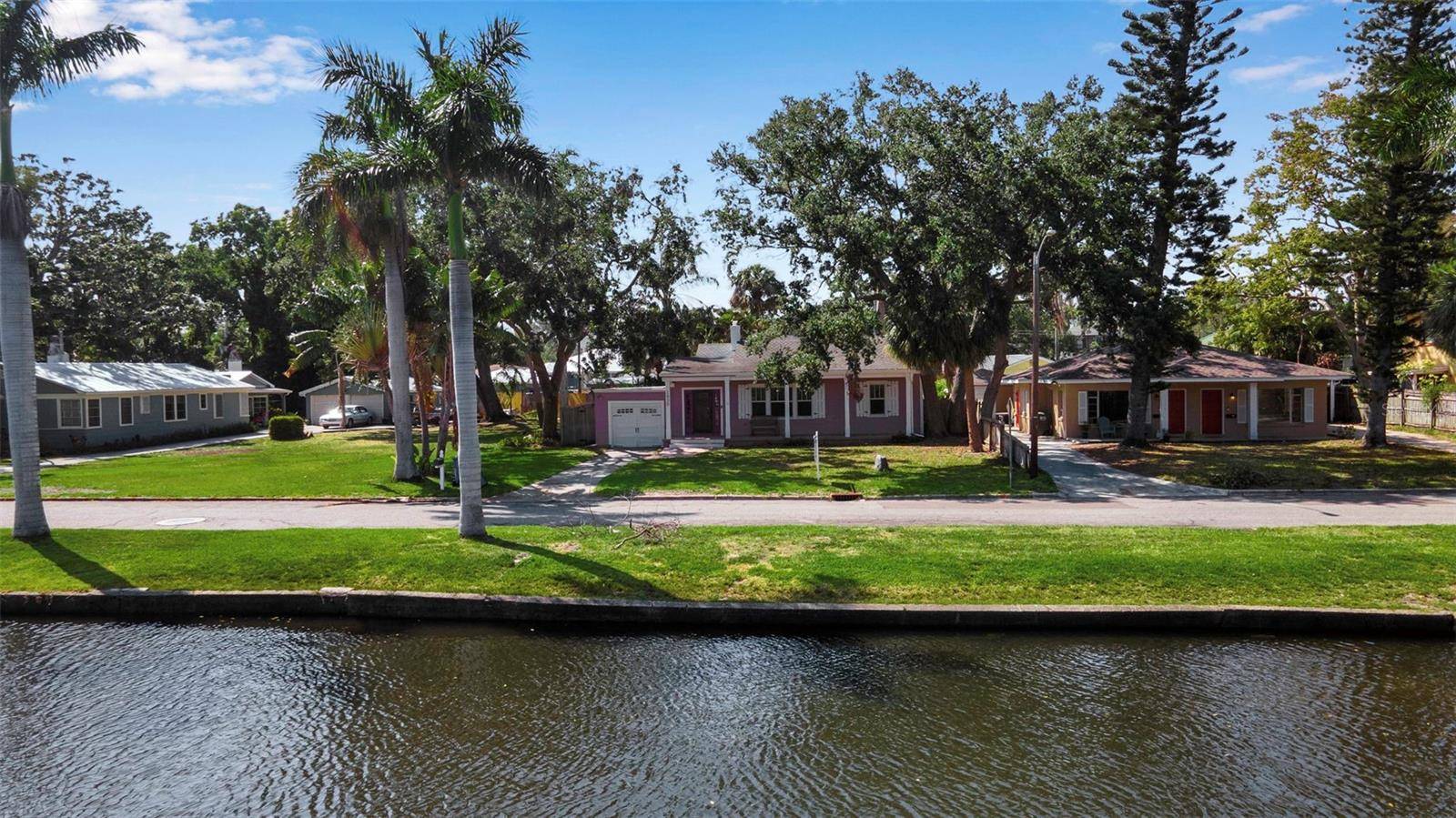 Bradenton, FL 34205,1830 VIRGINIA DR