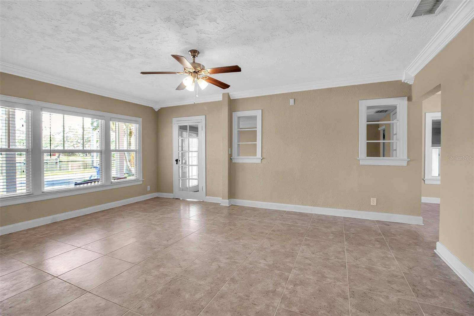 Bradenton, FL 34205,1830 VIRGINIA DR