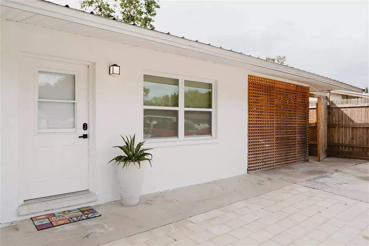 Sarasota, FL 34232,2300 STRATFORD DR