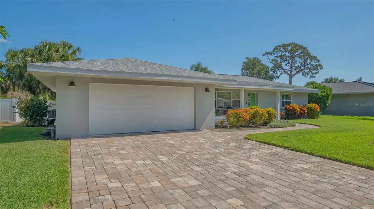 Sarasota, FL 34239,1857 JASMINE DR