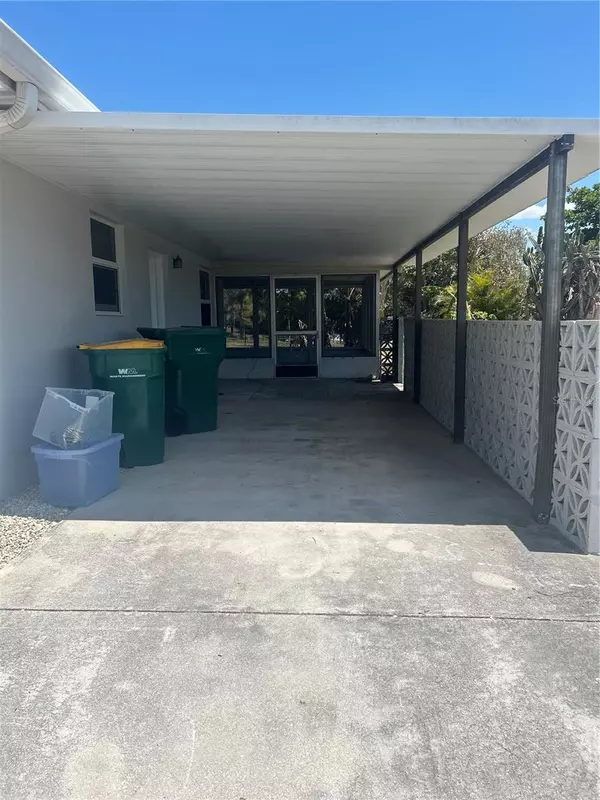 Port Charlotte, FL 33952,101 COUSLEY DR SE