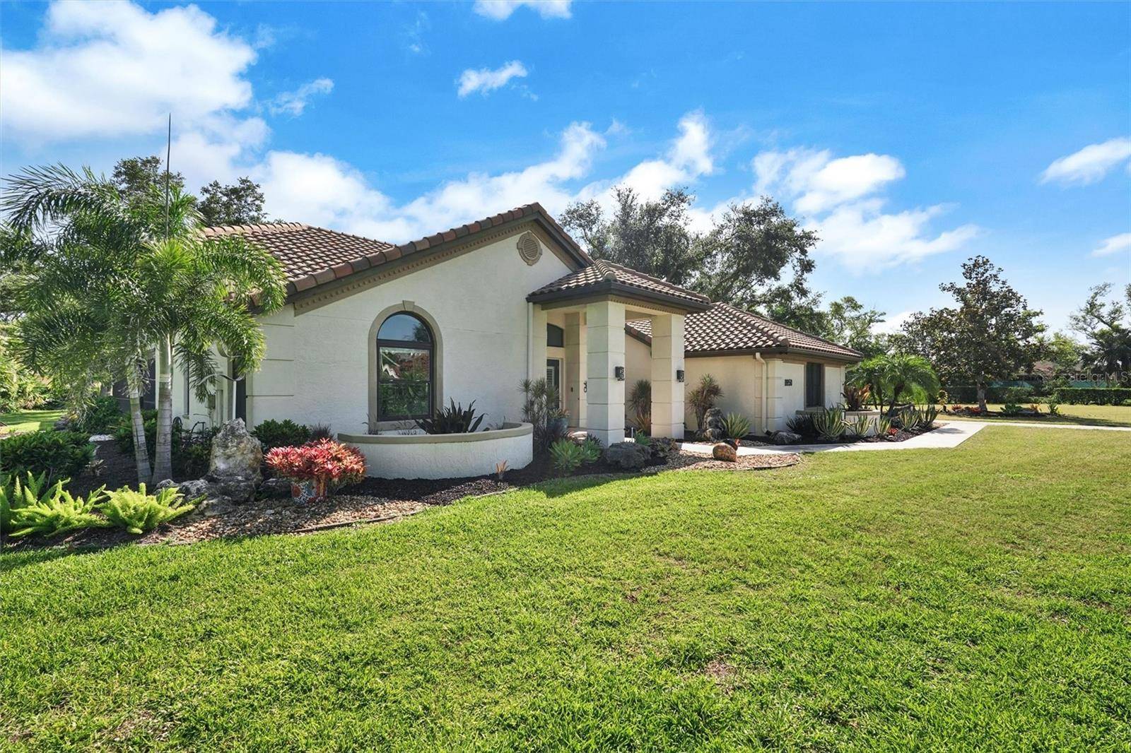Sarasota, FL 34241,8950 MISTY CREEK DR