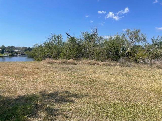 32 LINO RD, North Port, FL 34287
