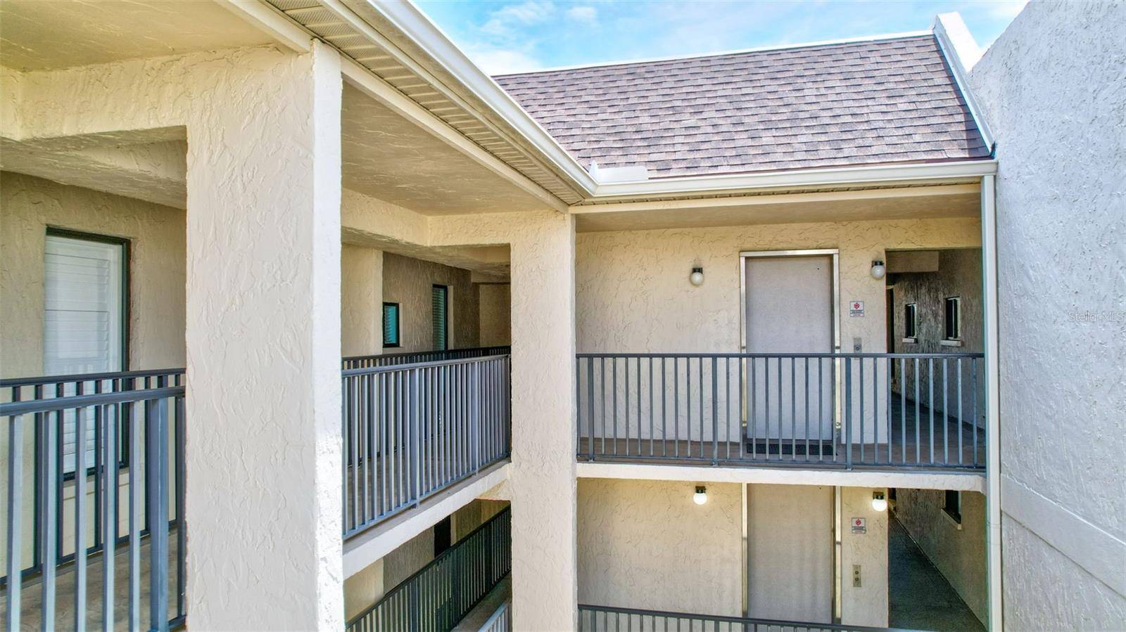 Sarasota, FL 34242,6157 MIDNIGHT PASS RD #E65