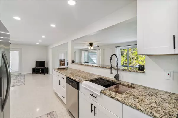 Port Charlotte, FL 33952,21152 HIGGS DR