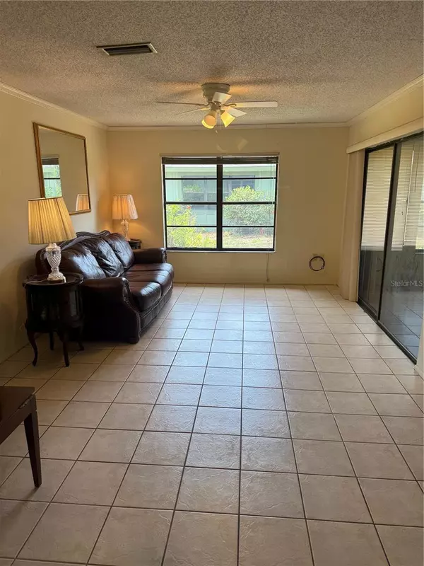 Sarasota, FL 34234,5014 BARRINGTON CIR #2102