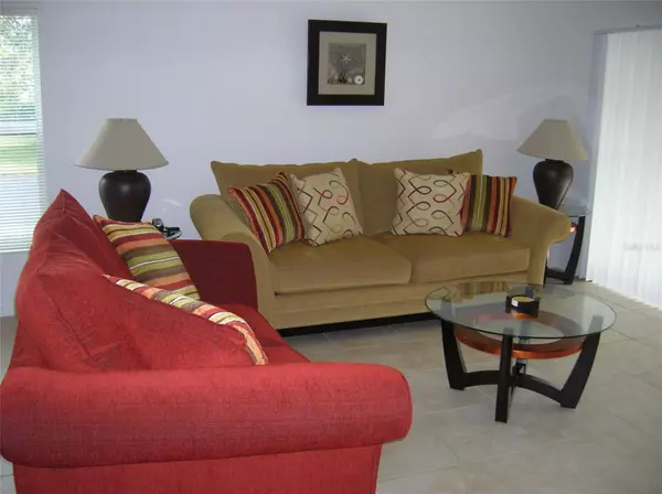 Bradenton, FL 34203,7279 CEDAR HOLLOW CIR #101