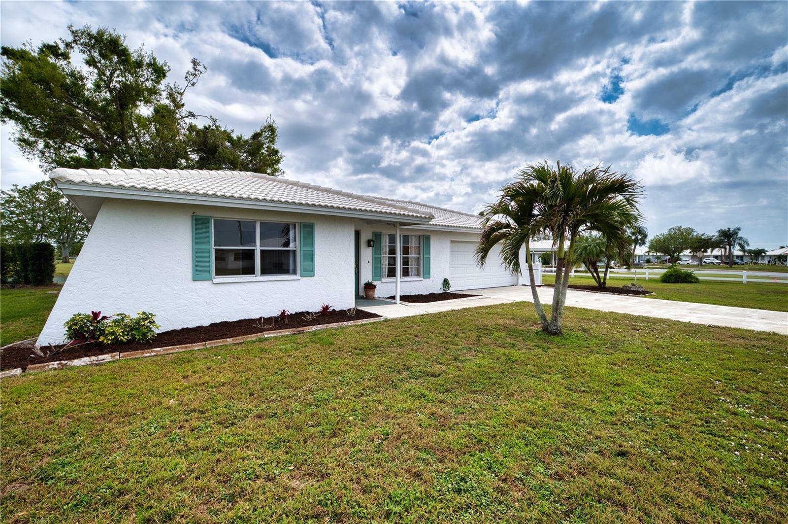 4102 LAKEWOOD AVE, Bradenton, FL 34208