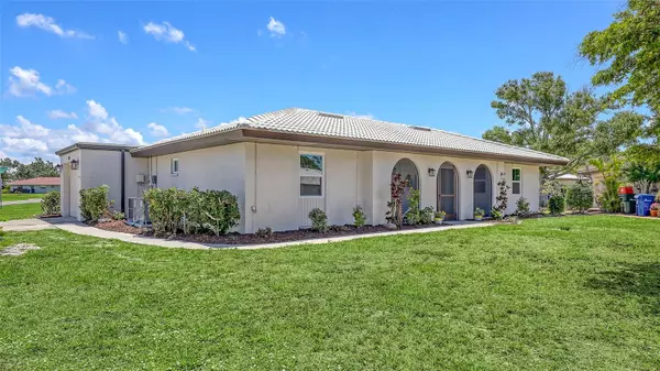 Nokomis, FL 34275,445 MATISSE CIR S #445