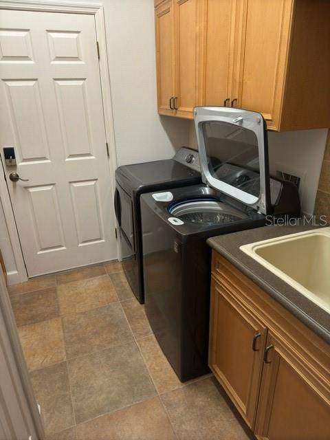 Bradenton, FL 34202,10228 SILVERADO CIR