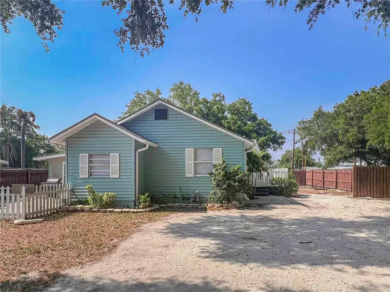2137 ROSELAWN ST #A, Sarasota, FL 34231