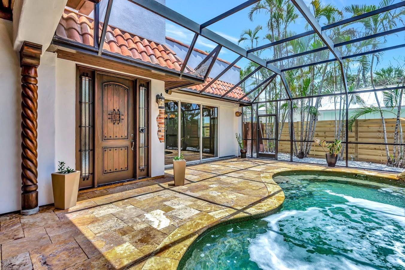 Sarasota, FL 34242,681 AVENIDA DE MAYO