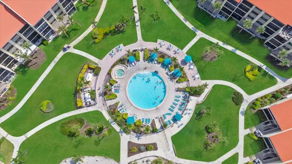Sarasota, FL 34242,6204 MIDNIGHT PASS RD #201