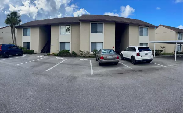 2624 HIDDEN LAKE DR N #C, Sarasota, FL 34237