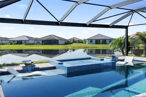 Bradenton, FL 34211,5333 CORAL REEF WAY