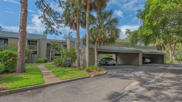107 WOODLAND PL #107,  Osprey,  FL 34229