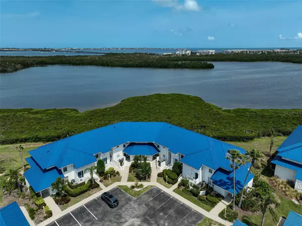 939 SANDPIPER CIR, Bradenton, FL 34209