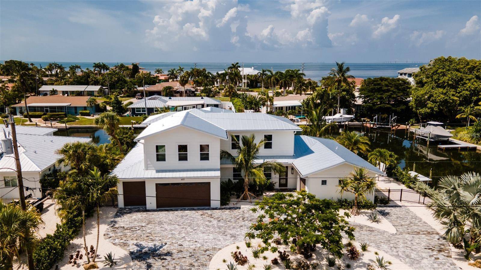 Holmes Beach, FL 34217,603 EMERALD LN