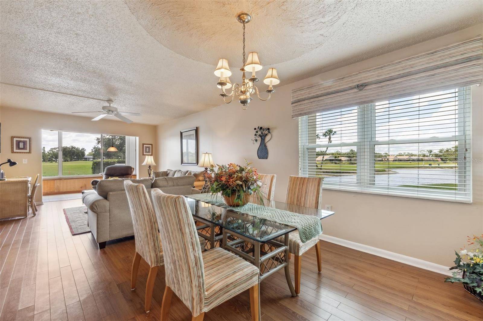 Sarasota, FL 34243,7193 W COUNTRY CLUB DR N #137