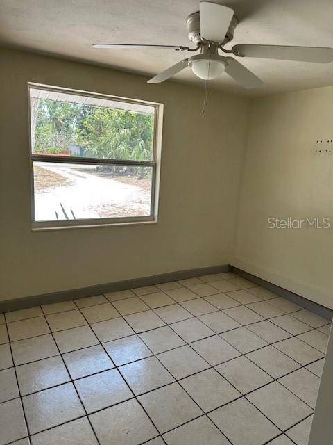 Bradenton, FL 34207,5516 16TH ST W #A