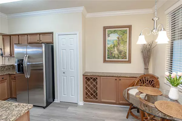 Bradenton, FL 34212,7005 RIVER HAMMOCK DR #204