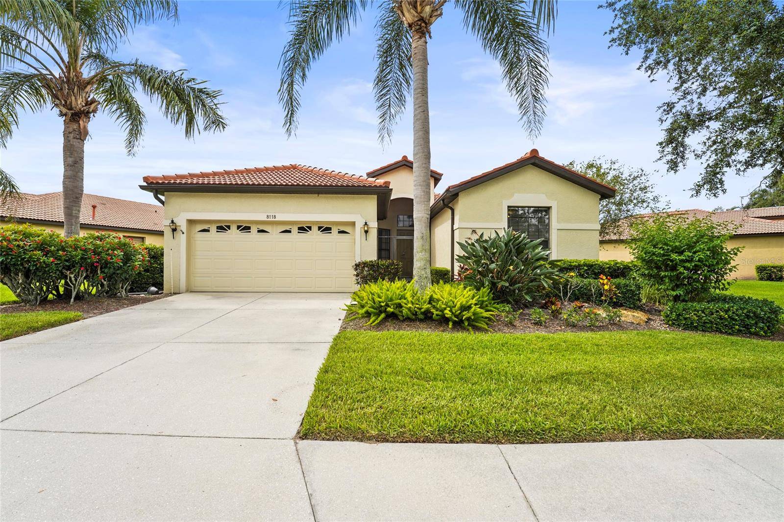 8118 STIRLING FALLS CIR, Sarasota, FL 34243
