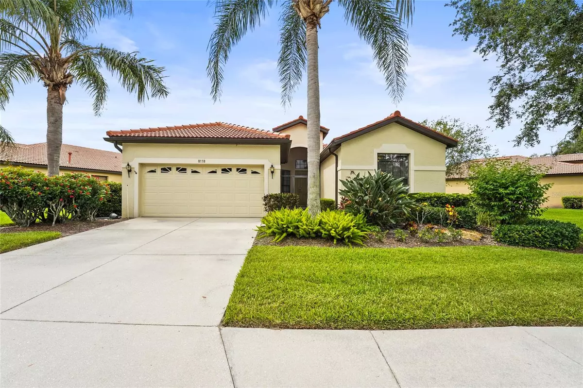 Sarasota, FL 34243,8118 STIRLING FALLS CIR