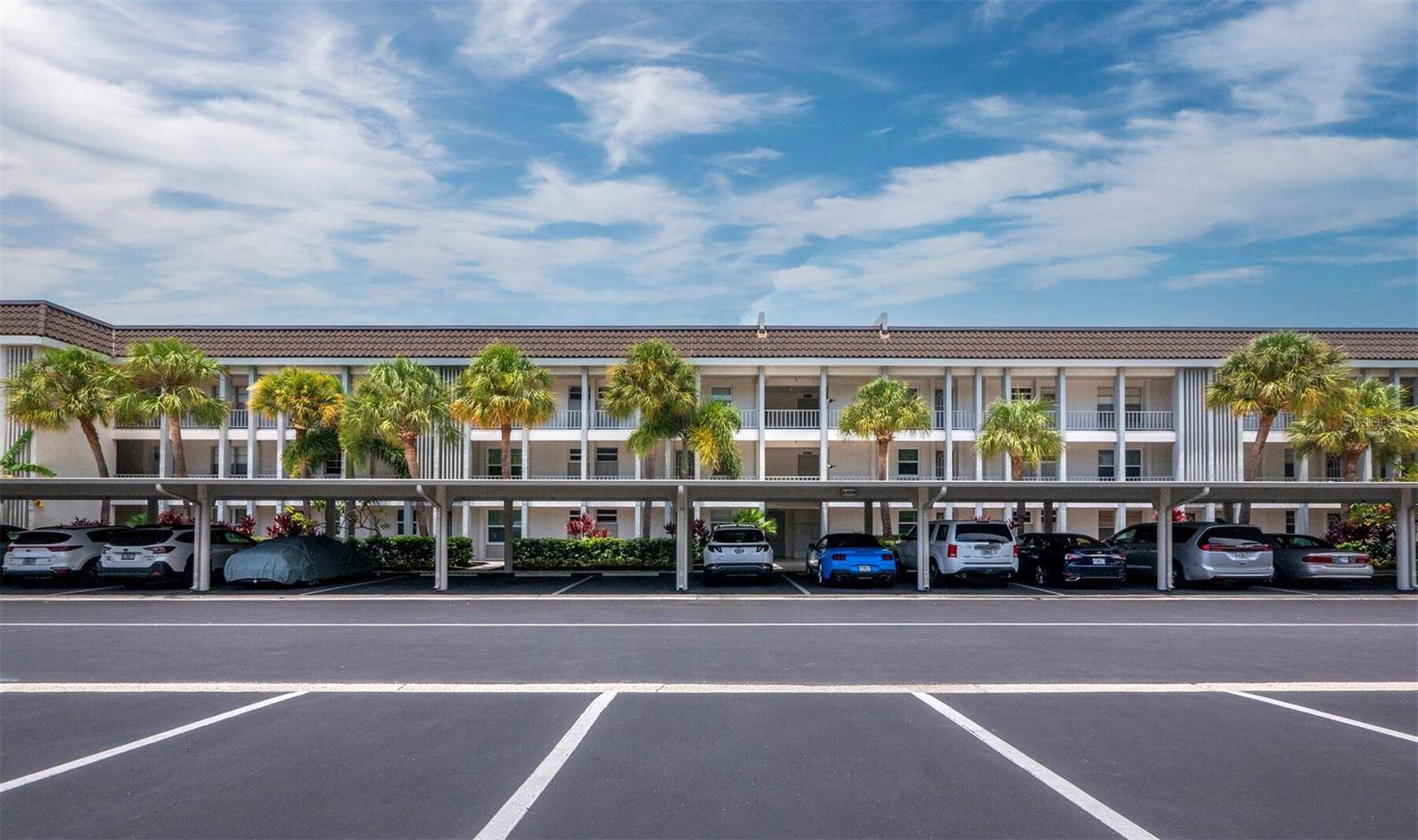 Longboat Key, FL 34228,4310 FALMOUTH DR #105
