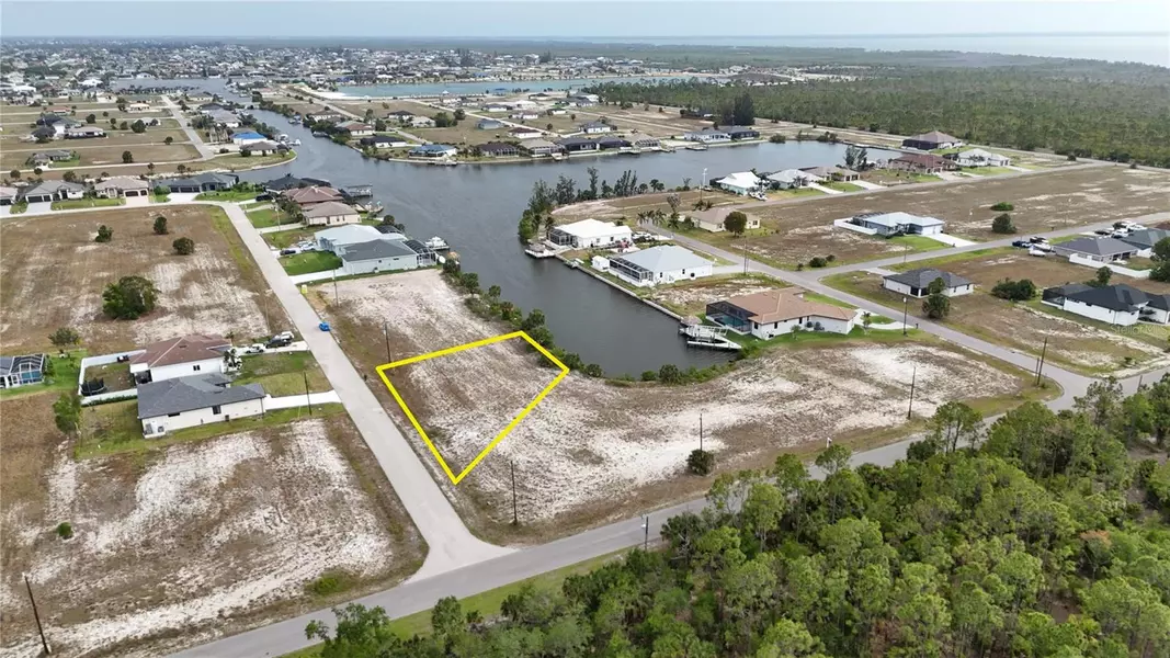 4016 NW 42ND PL NW, Cape Coral, FL 33993