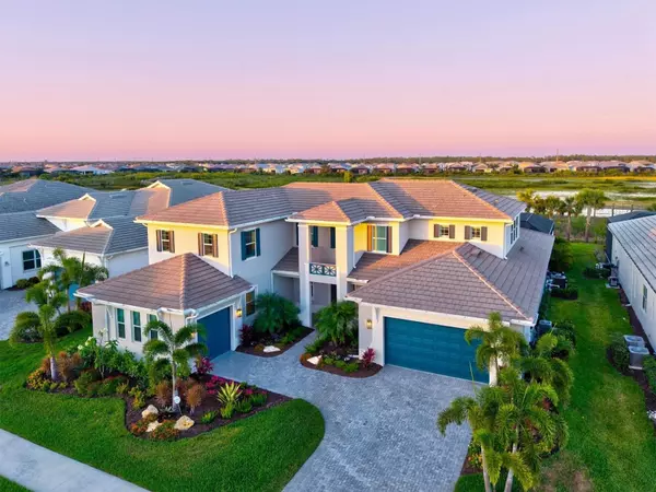 Bradenton, FL 34202,8272 REDONDA LOOP