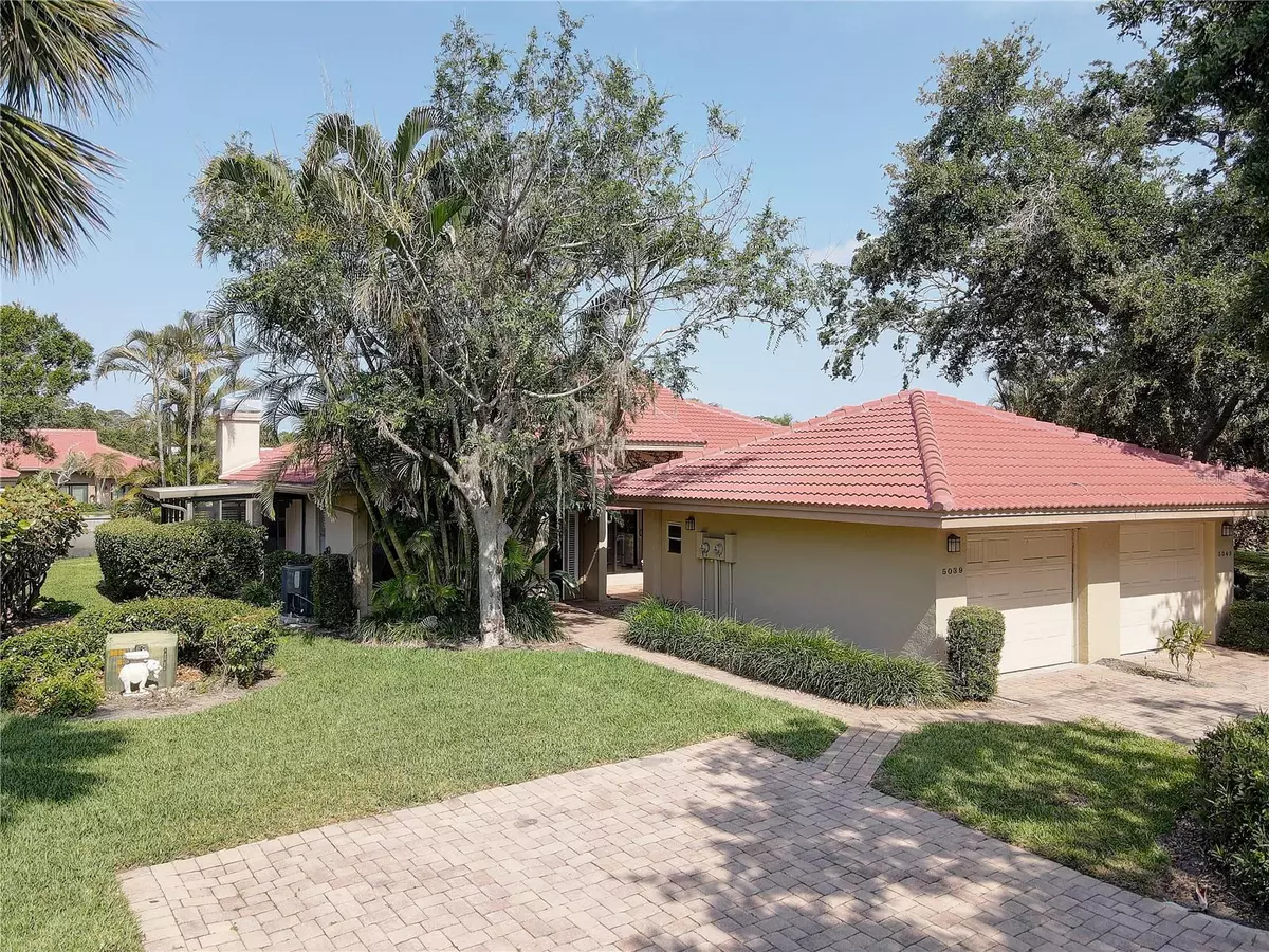 Sarasota, FL 34231,5039 KESTRAL PARK DR #67