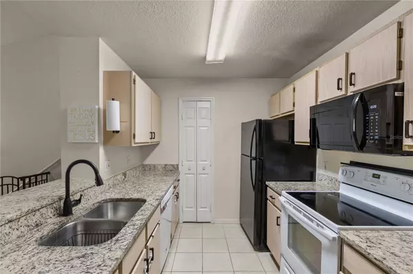 Lakewood Ranch, FL 34202,8926 MANOR LOOP #201