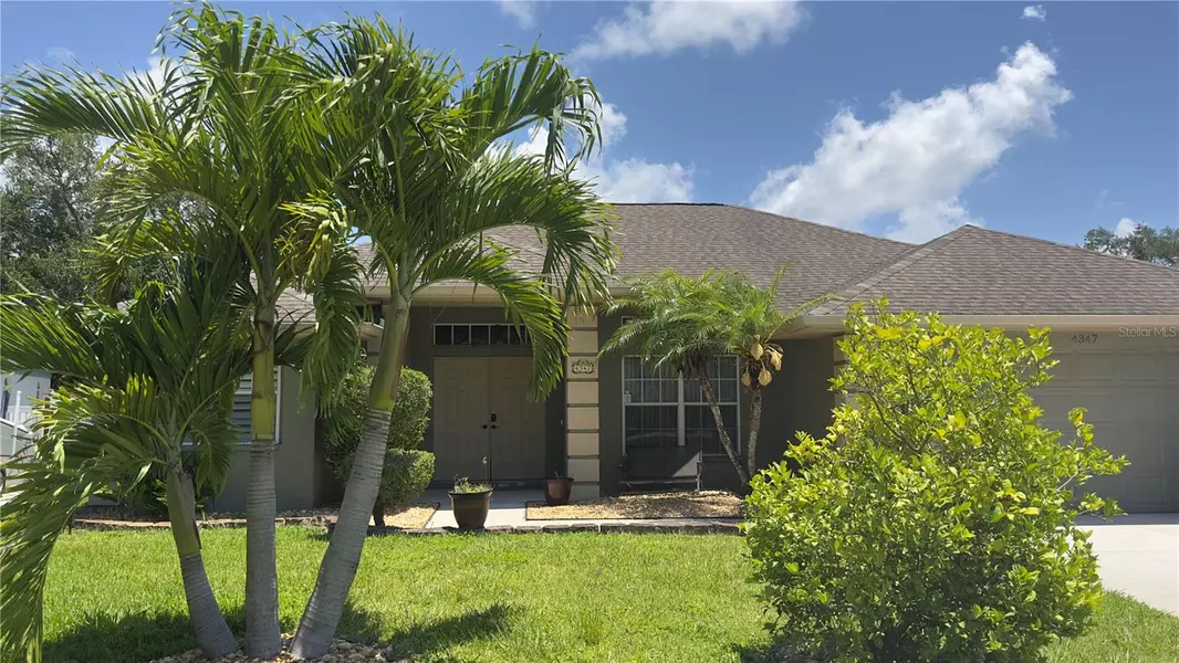 4347 BERKSHIRE DR, Sarasota, FL 34241