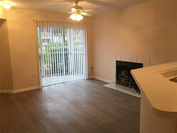 Sarasota, FL 34236,850 S TAMIAMI TRL #401