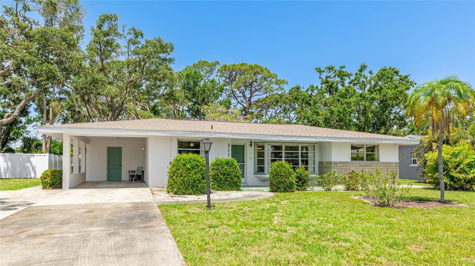 Sarasota, FL 34239,2110 CRAFT LN