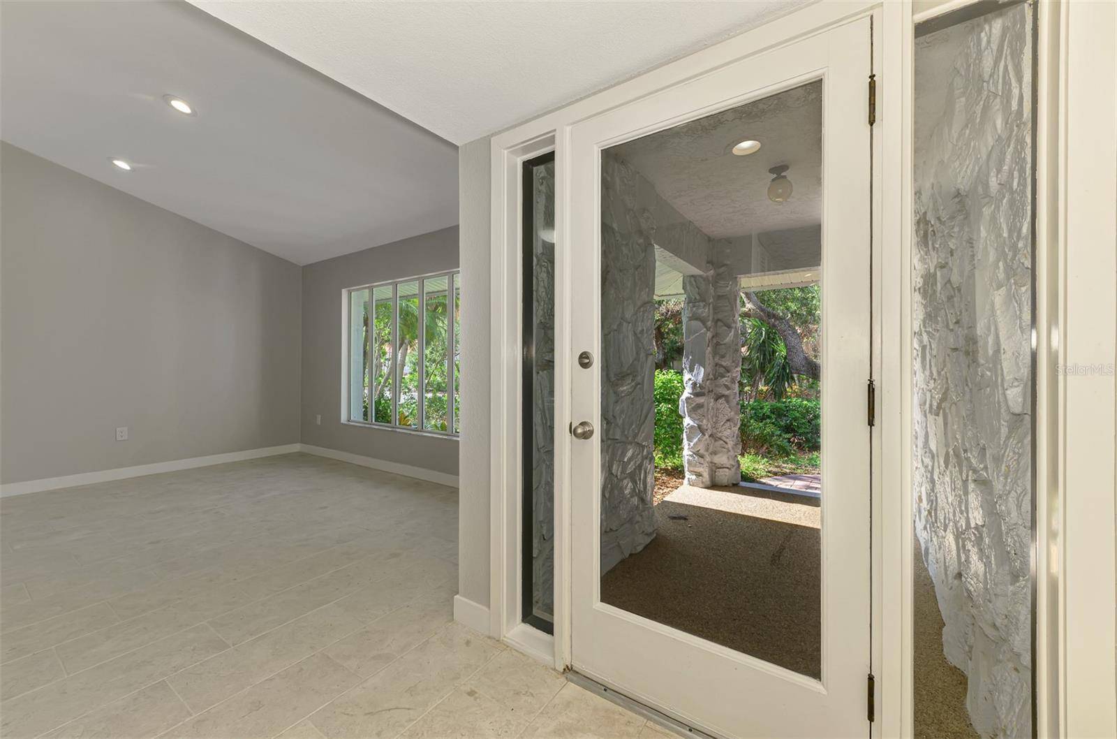 Sarasota, FL 34242,1224 S VIEW DR