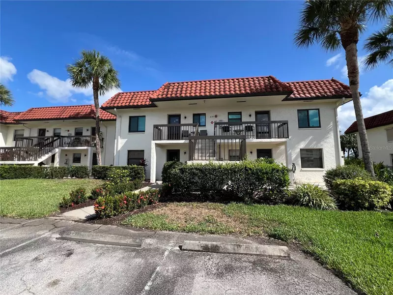 4186 27TH CT SW #105, Naples, FL 34116