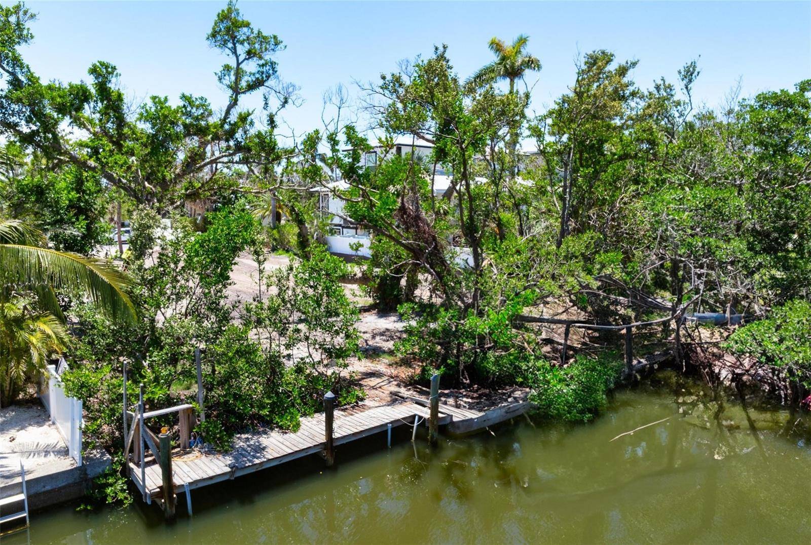 Anna Maria, FL 34216,208 OAK AVE