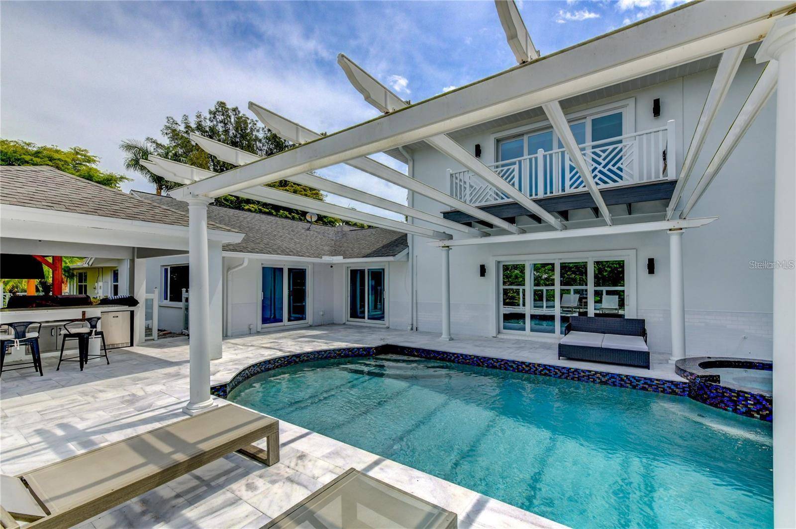 Sarasota, FL 34239,1720 SPRING CREEK DR