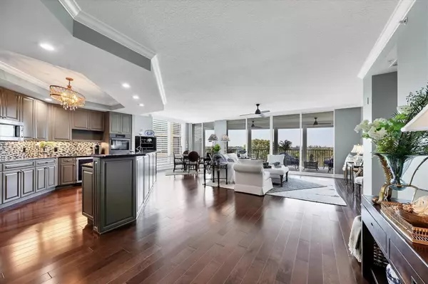 Osprey, FL 34229,401 N POINT RD #504