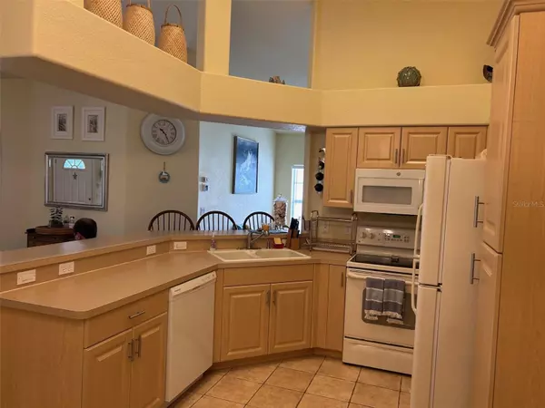 Venice, FL 34292,600 MIRABELLA CIR #201