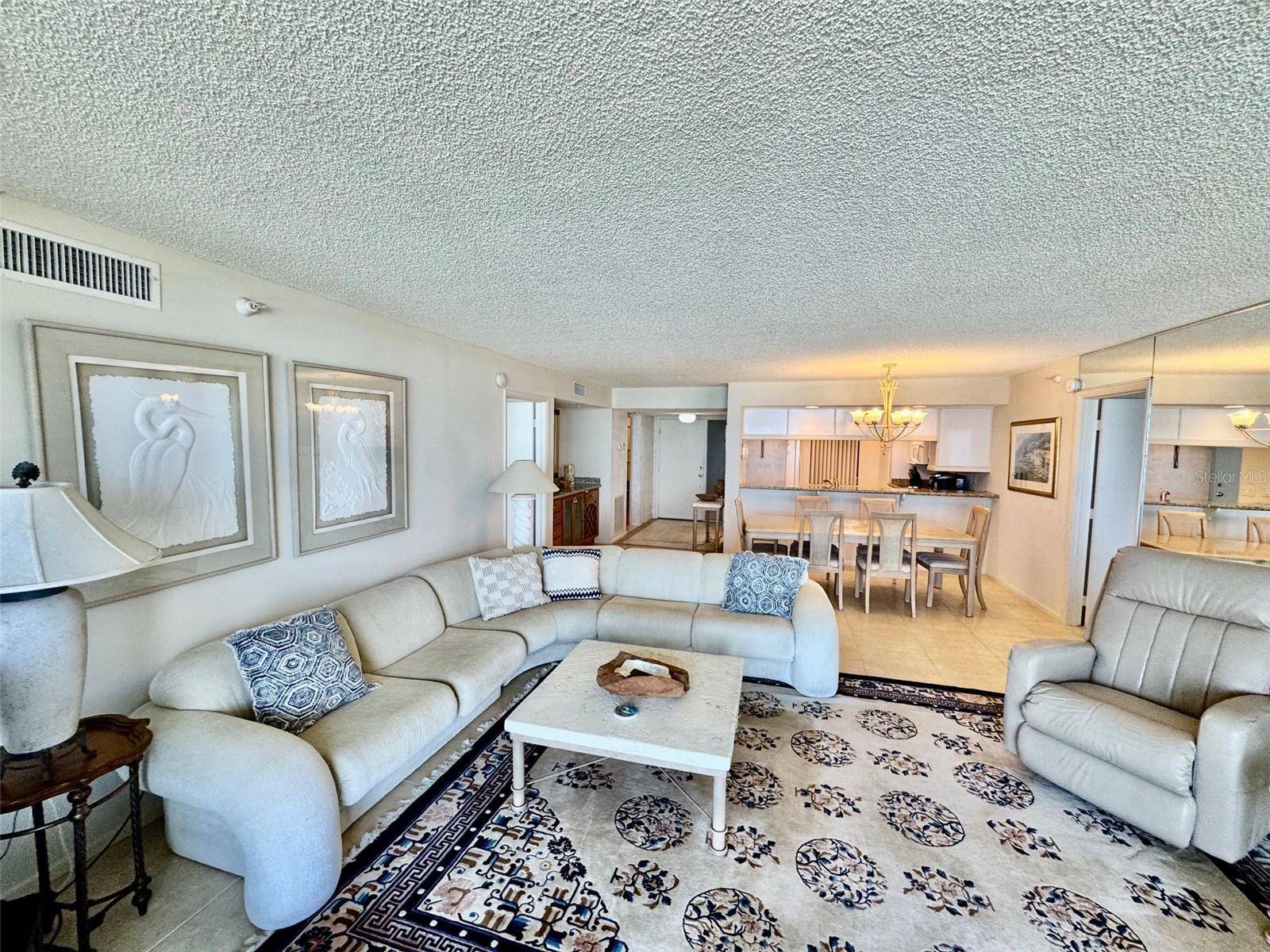 Longboat Key, FL 34228,2675 GULF OF MEXICO DR #203