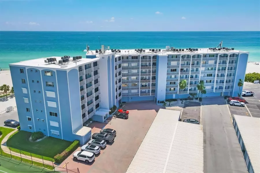 5300 GULF DR #501, Holmes Beach, FL 34217