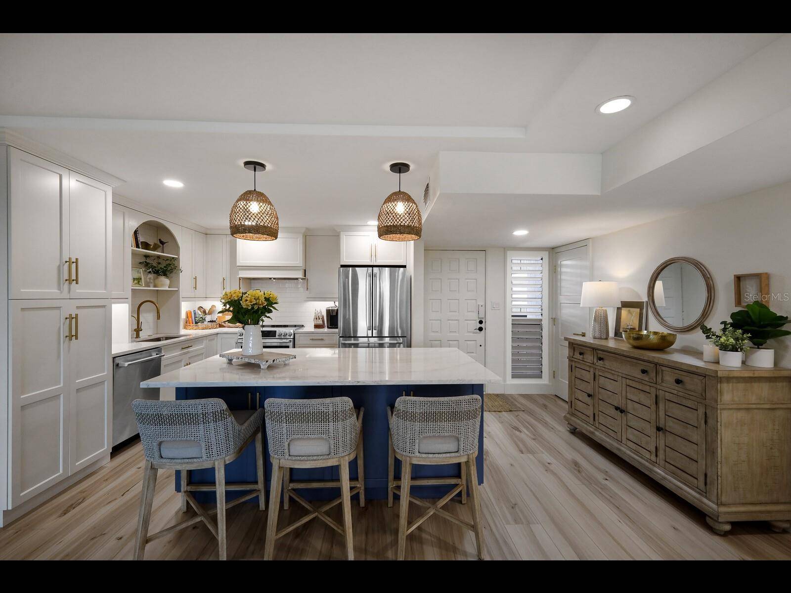 Longboat Key, FL 34228,2045 GULF OF MEXICO DR #M1-505
